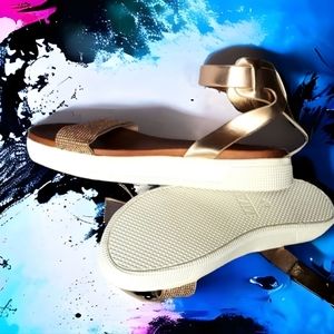 MIA Platform Sandal Size 9.5, Metallic Rose Gold/White, Style Open Round Toe